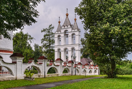 Колокольня Спасо-Преображенской церкви / Конец 16 века.
Село Большие Вяземы.