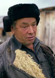 Незнакомое лицо / Енисейский рыбак . Село Сумароково , сентябрь , 1983 г.