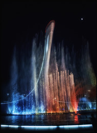 «Шоу фонтанов.» / Вечерний Олимпийский парк