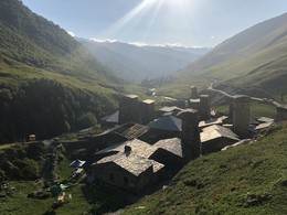 Высоко в горах / Грузия, Сванетия, село Ушгули