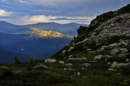 Закат к вершинах гор / Хребет Тигер -Тыш, (Поднебесные Зубья) Республики Хакасия.