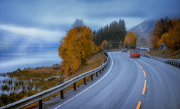 Осенняя дорога. / Норвегия