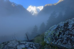 Утренний туман в горах / Шхельда