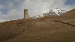 Сторожевая башня / Сторожевая башня города мертвых, Даргавса (Северная Осетия).