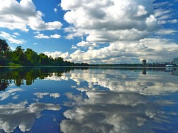 Облачно..... / Петербург-Шувалово. Июль