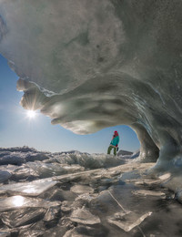 Застывшая волна (v 2.0) / Сколько бы раз туда ни ездил, но зимний Байкал всегда особенный и удивляет чем-то новым. Фототур в феврале 2019: http://photogeographic.ru/baykal-02-19-1/