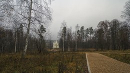   / Дорога к скиту патриарха Никона.