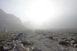 Ой, туманы мои, растуманы... / туман в Долине Замков, Западный Казахстан