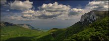 Изумрудные горы#2 / Все тот же Крым. Тиссовое ущелье. Чатырдаг (справа). Демерджи (слева)