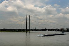Мост в Дюссельдорфе / Вантовый мост в Дюссельдорфе