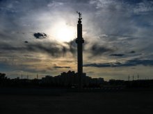 Один из уголков Минска / Теперь это уже история..
на месте этой Стеллы уже Площадь флага республики