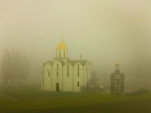 Благовещенская церковь / в Витебске и тумане