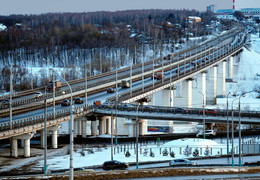 Калуга. Мост через Оку. / Зима, река,мост машины.