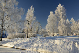 Зима / Морозный день в городе