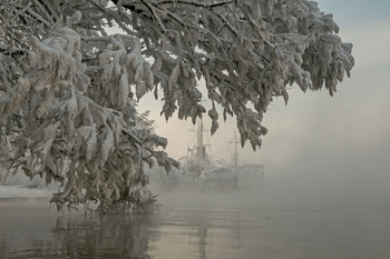 Зима крепчает... / Красноярск. Река Енисей.