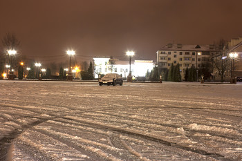 Зимушка-зима. / На площади Свободы.