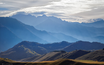 Курящие горы. / Ингушетия. Заповедник Эрзи. Цорей Ламский перевал.