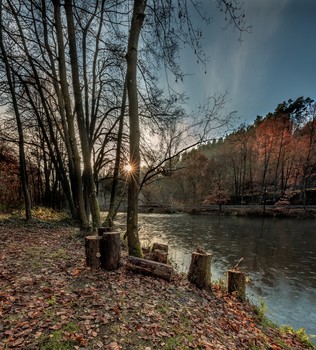 Вдоль осенних берегов / Вдоль осенних берегов