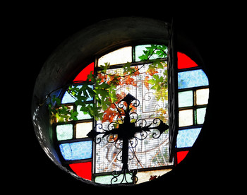 Витражное окно.Капернаум / Церковь 12 Апостолов.Капернаум.Израиль