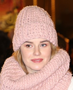 Прохожая / ***