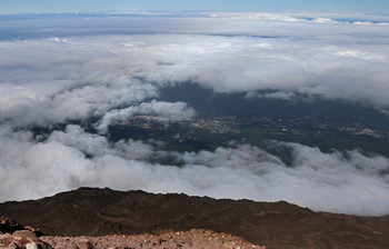 Из заоблачных высот / Снято с вершины вулкана Тэйде, что на острове Тенерифе.