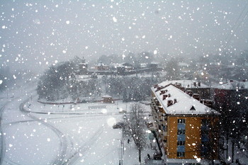 Вот такой он январь / Город Мозырь. Снегопад. Вспышка.