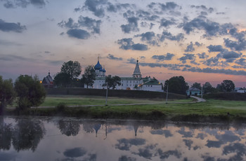 сентябрь в Суздале / сентябрь, Суздаль, рассвет, вид на Кремль