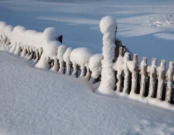 Снежики / Забор укрытый снегом
https://imgur.com/a/YPzOPXS