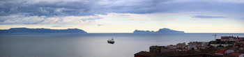 Неаполитанский залив / Уголок Санта Лючии и остров Капри во всей красе :)