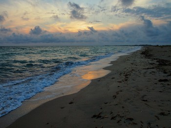 Морской берег / Море, песок, закат
