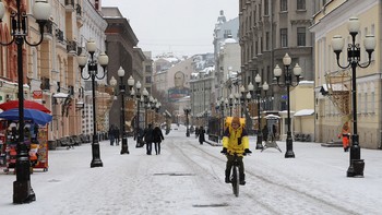 Арбатские будни / ***