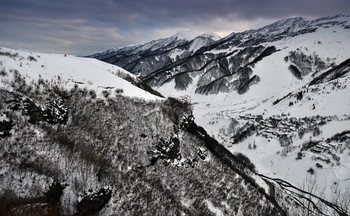 Пейзаж, нарисованный углем и мелом / Окрестности Гудаури