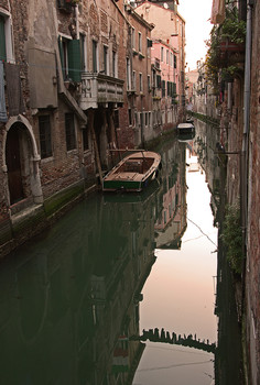 Непарадная Венеция / Где-то в районе Канареджо.