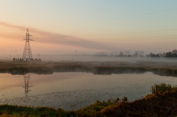 Пробуждение / Осенний рассвет города над Днепром