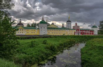 после дождя / лето, Подмосковье, Николо-Пешношский монастырь