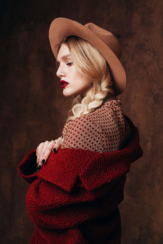 &nbsp; / фото, идея образа: Марина Щеглова 
модель: Мария Елькина 
одежда: Milano Fashion Store 
локация: Студия 1901