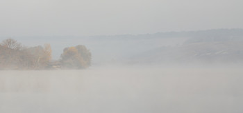 Утренний минимализм. / туман,рыбалка