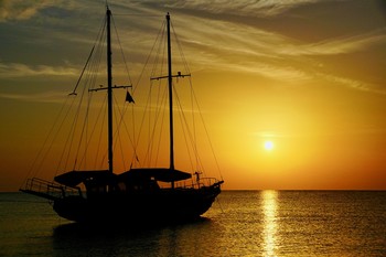 Заре навстречу / Утренний морской пейзаж