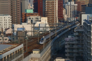Железнодорожная пятница / Прибытие скоростного поезда &quot;Синкансэн&quot; на вокзал г. Хиросима, Япония.