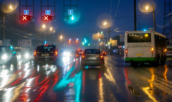 &nbsp; / Дождливый день на дороге в Самаре.