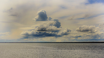 Озеро Большое Яровое / Облачный день в августе