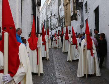 Semanta Santa / Шествие в городке Аркос-де-ла-Фронтера по случаю Страстной недели ( Semanta Santa), Андалусия, Испания