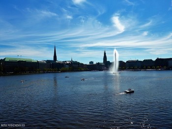 Alster Hamburg / Альбом «Гамбург. Озеро Альстер, каналы»:
http://fotokto.ru/id156888/photo?album=62939
Альбом «Пейзаж»: http://fotokto.ru/id156888/photo?album=76852