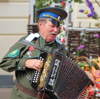 Любимое настроение / Парнишка на тальяночке...