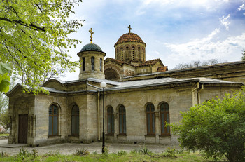 Храм Святого Иоанна Предтечи / Православный храм в центре Керчи, старейший на территории Крыма и возможно на территории России.