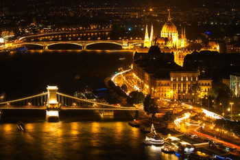 Вид ночного Будапешта / Венгрия