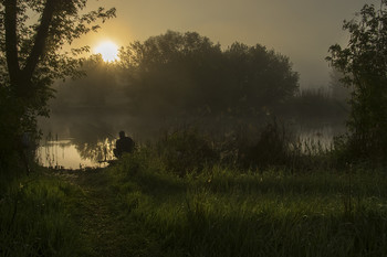Единение / рыбак,река,утро,туман