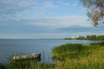 На озере / ***