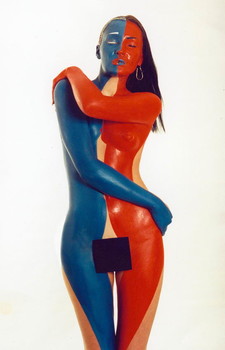 ...за-CMYK-овали даму... / CMYK расшифровывается - Cyan, Magenta, Yellow, Key (голубой, пурпурный, жёлтый, чёрный). Из этих четырех красок формируется изображение на бумаге при полиграфической печати картинок в типографии