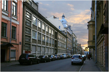 Галерная улица / Вечер в Санкт-Петербурге